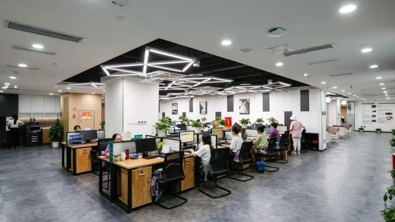 叉车安全操作规范图解：保障作业安全的关键指南